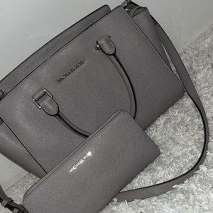Grey Michael Korea Purse and matching wallet